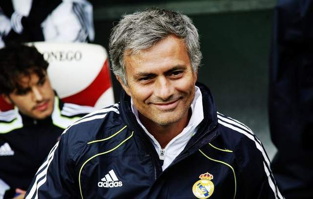 穆里尼奥自绝回归皇马路！名记曝皇马欧冠帝星对他非常不满